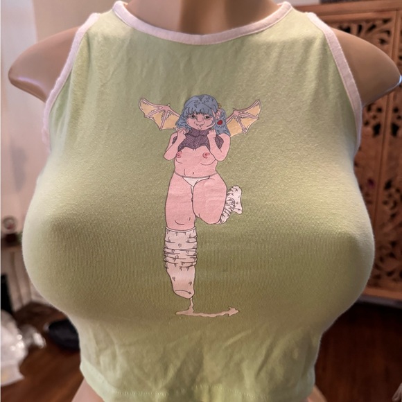 NWOT pastel green cut off graphic tank top size S - Picture 8 of 8